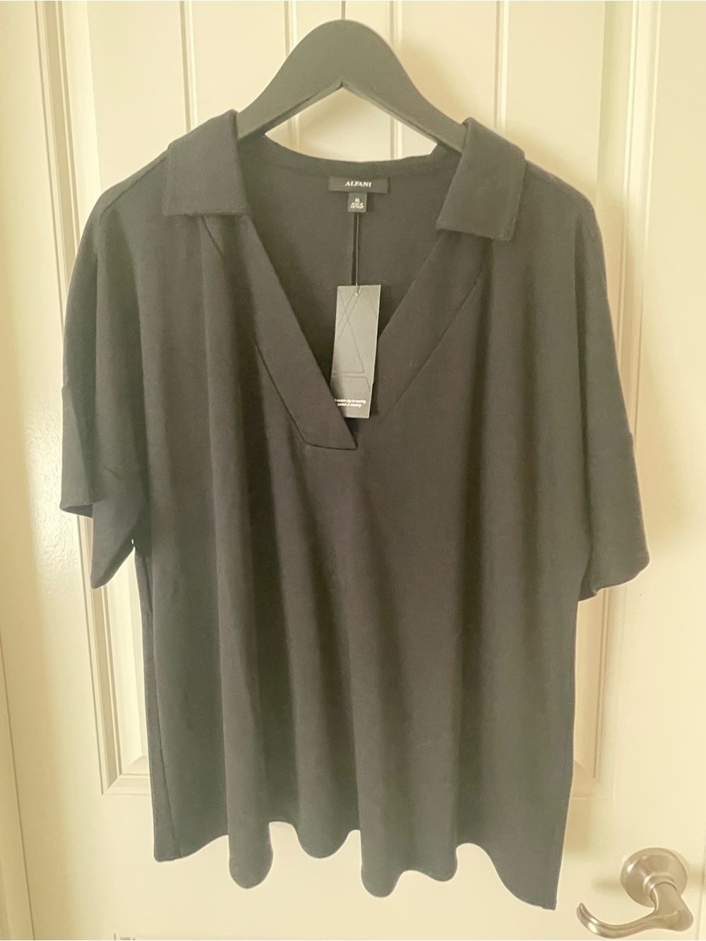 Alfani elements Black collared Short‑Sleeve V‑Neck knit top